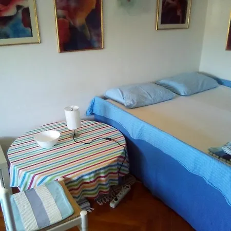 Auberge de jeunesse Riki *