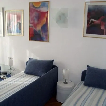 Hostel Riki *